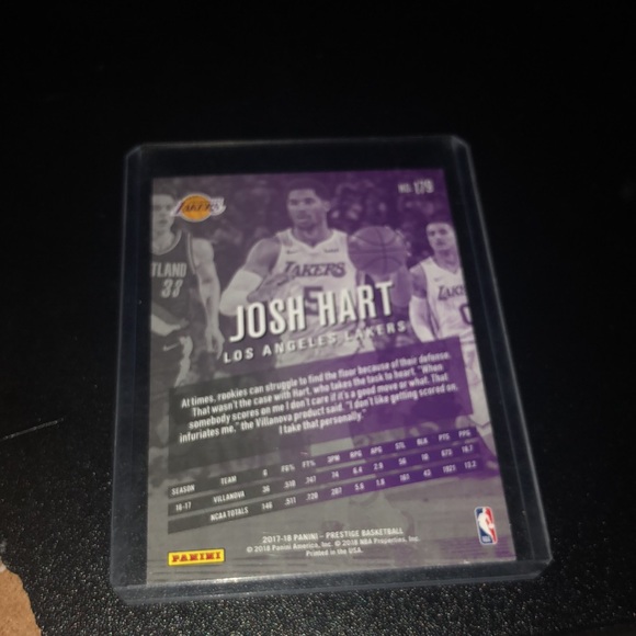Josh Hart Rookie Basketball Card - Picture 2 of 4
